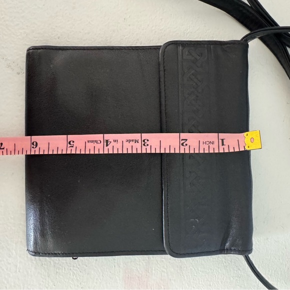 Amanda Smith Black Leather Wallet - Picture 6 of 6